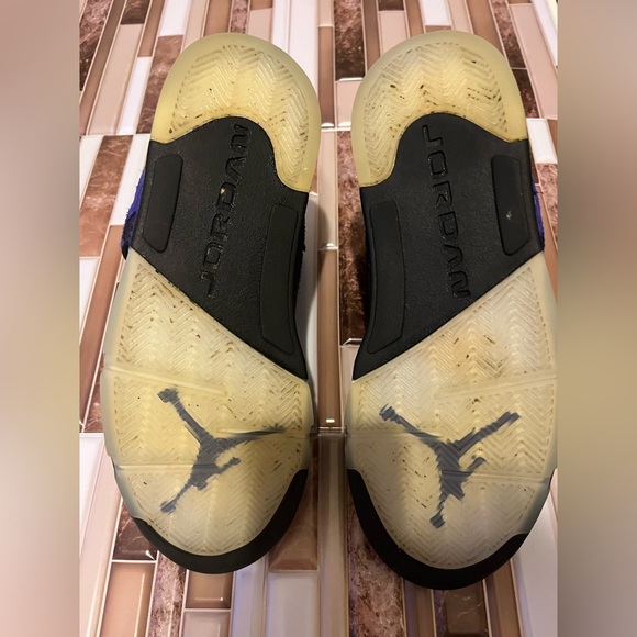 AIR JORDAN 5 RETRO 'ALTERNATE GRAPES’ Size 10.5! VNDS! - Picture 4 of 6